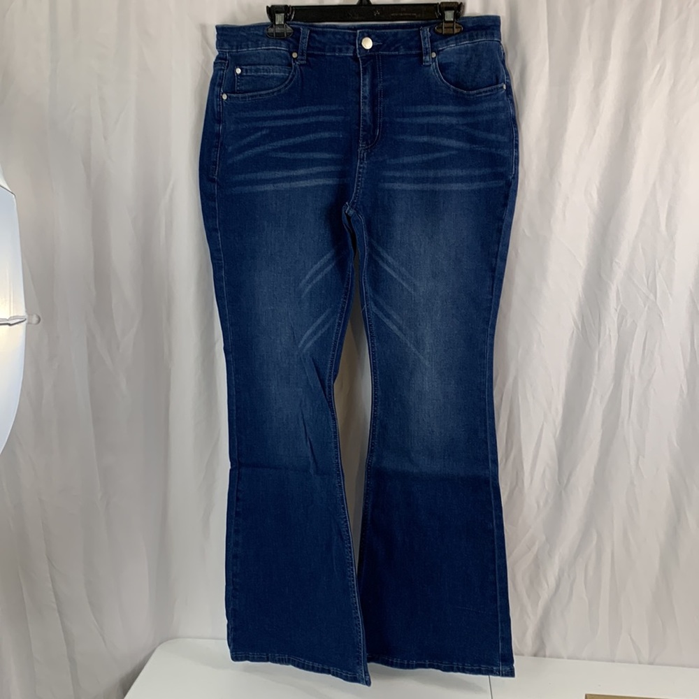 Flamingo Women's Zip Fly Mid Waist Bootcut Jeans in Blue Size 2XL(14/16) NWT